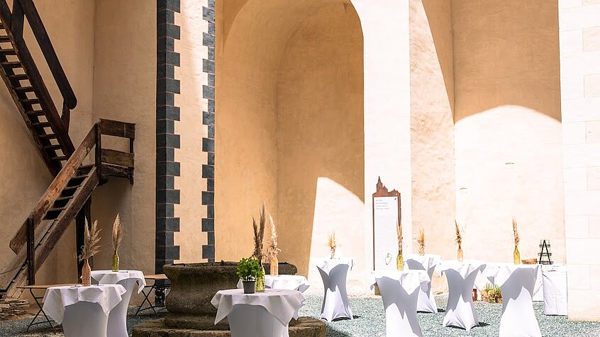 Nice and cool even in the summer—Agape at the Schwarzen Hof (c) Max Werdenigg.