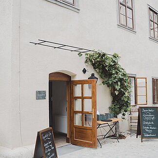 Entrance area of the restaurant das Kranich.